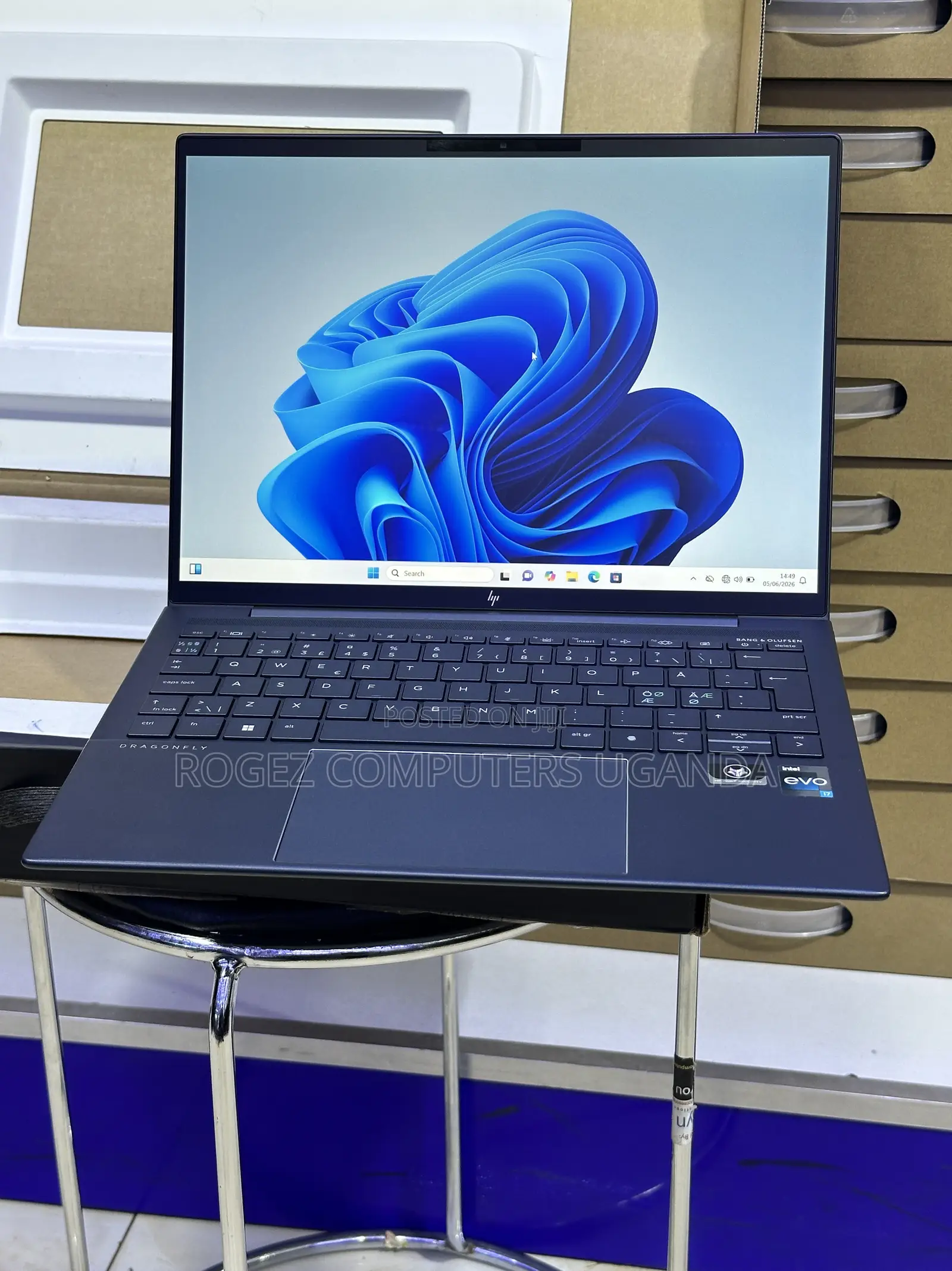 New Laptop HP Elite Dragonfly G3 32GB Intel Core i7 SSD 512GB