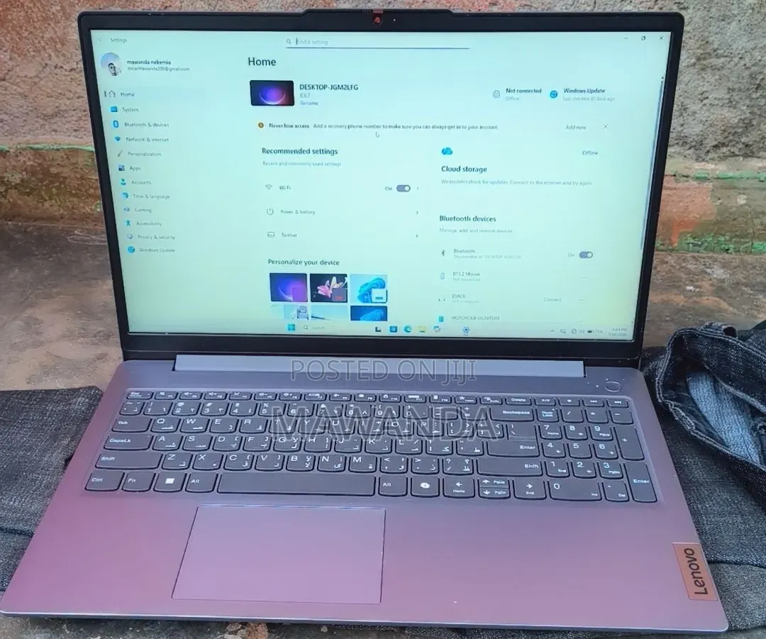 Laptop Lenovo 8GB HDD+SSD 128GB