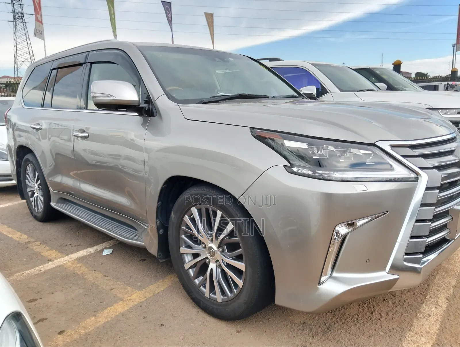 Lexus LX 2017 Silver