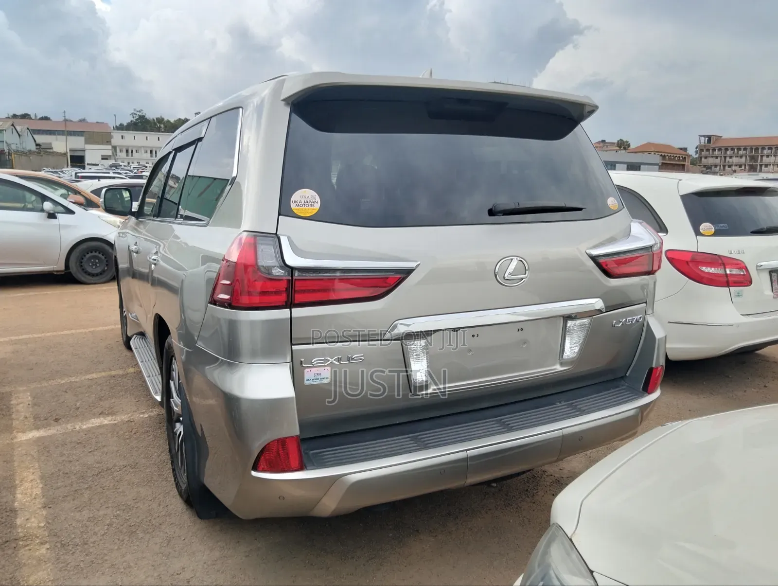 Lexus LX 2017 Silver