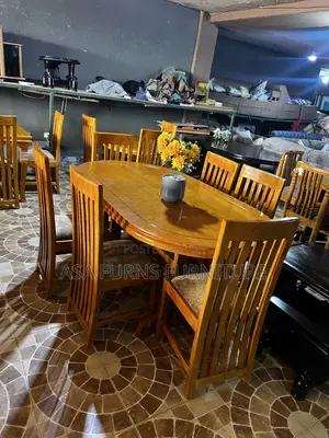 Round Dinning With 6seats