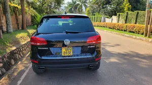 Volkswagen Touareg 2012 Black