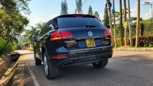 Volkswagen Touareg 2012 Black