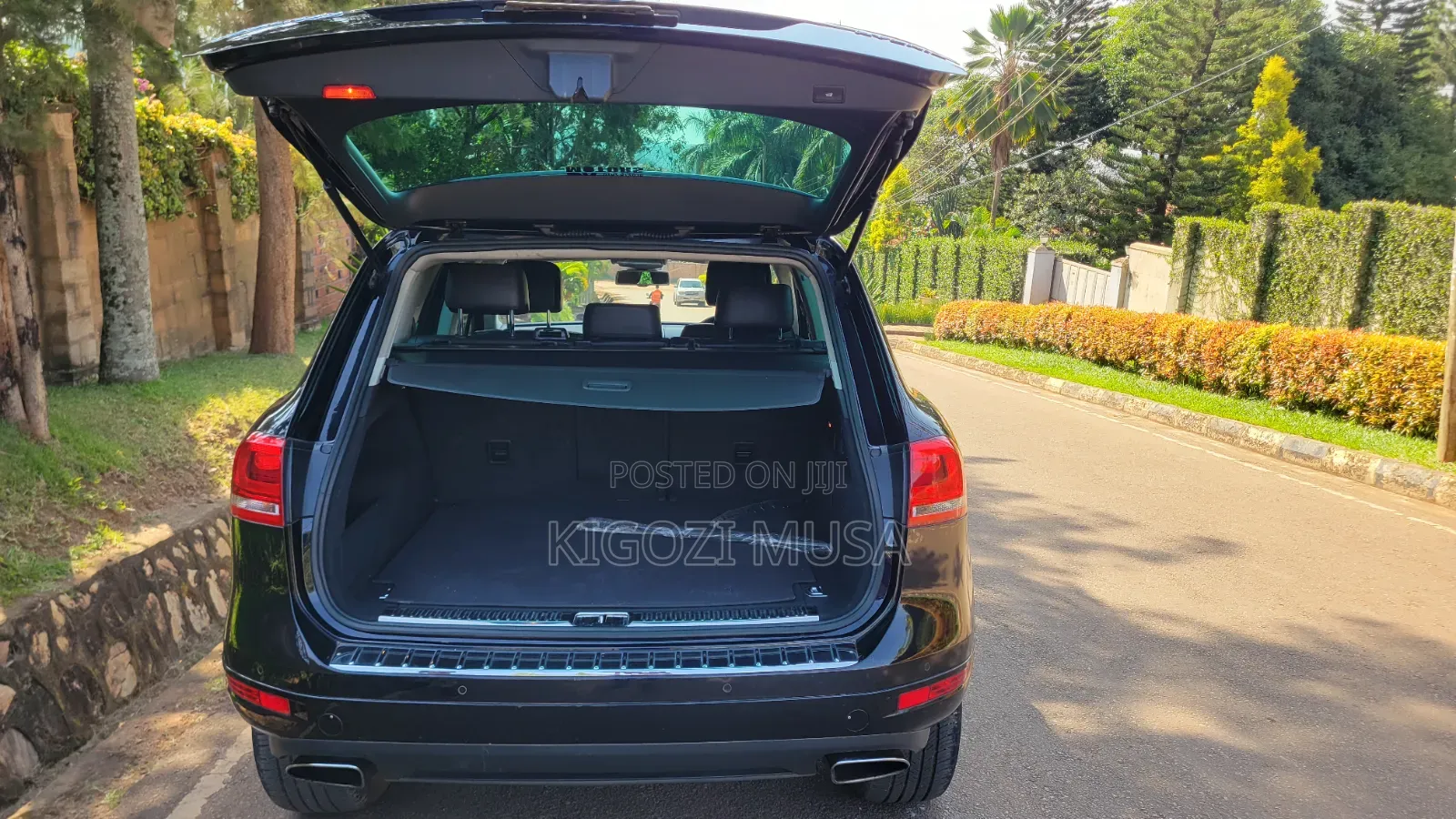 Volkswagen Touareg 2012 Black