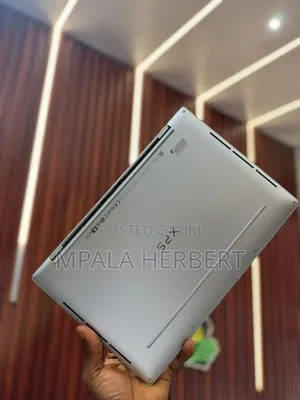 New Laptop Dell XPS 13 16GB Intel Core i5 SSD 512GB