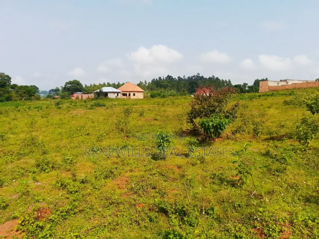 Land for Sale in Entebbe Buwaya- Sazi 50 by 100 Titled in an Estate
