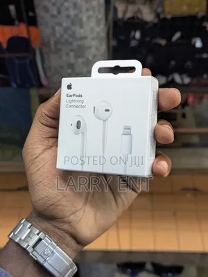 Apple Earpods With Lightning Connector Clear Sound