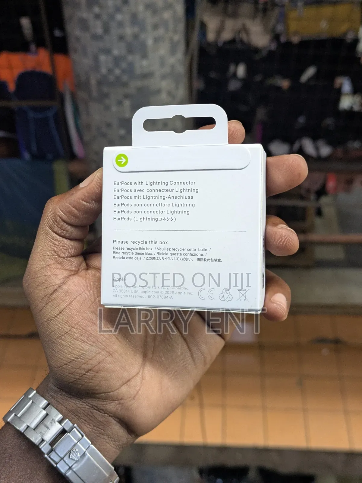Apple Earpods With Lightning Connector Clear Sound