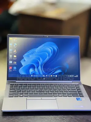 Laptop HP ZBook Firefly G8 16GB Intel Core i7 SSD 512GB
