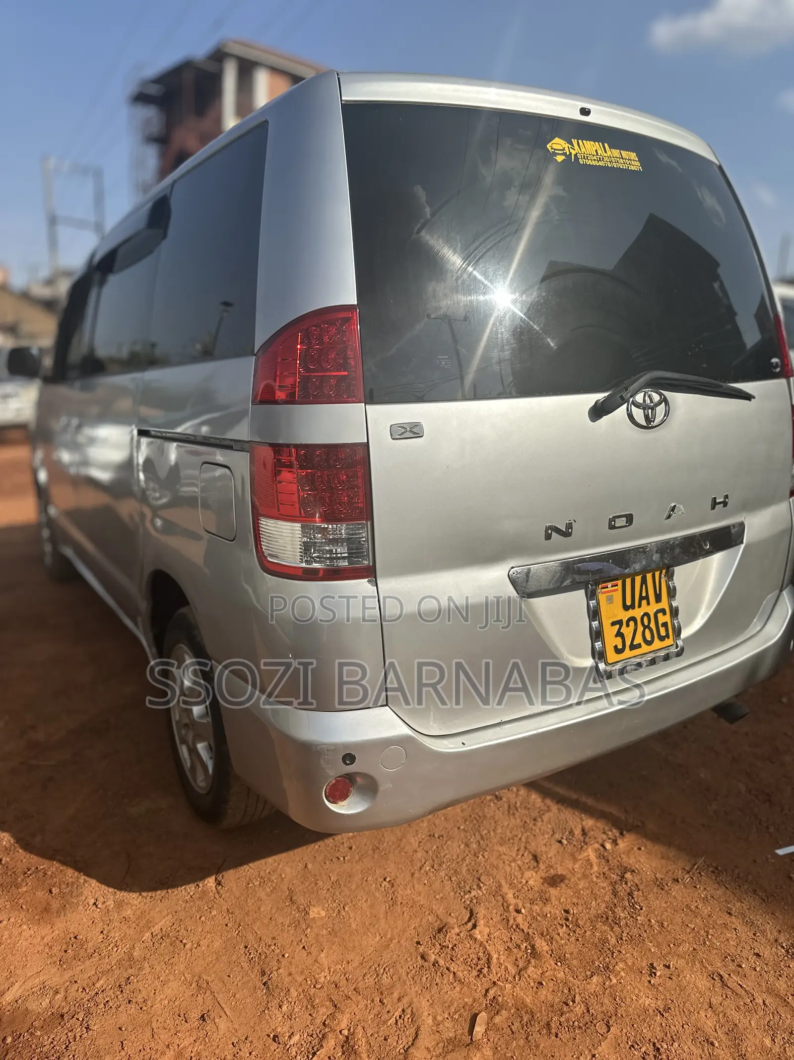 Toyota Noah 2002