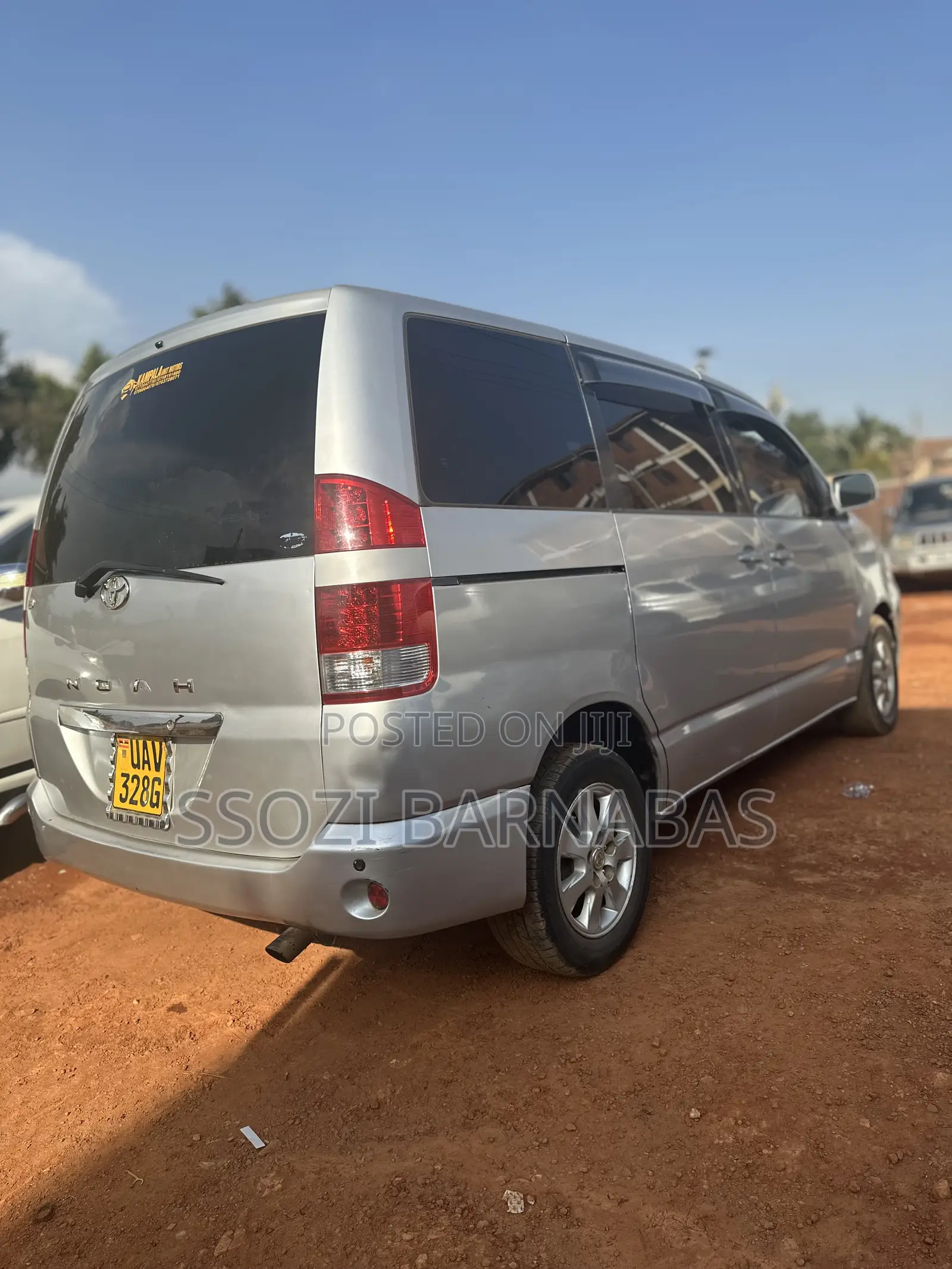 Toyota Noah 2002