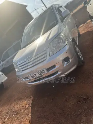 Toyota Noah 2002