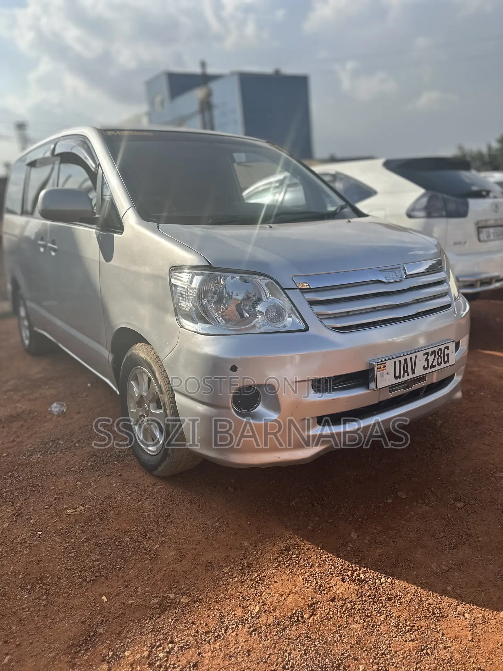 Toyota Noah 2002