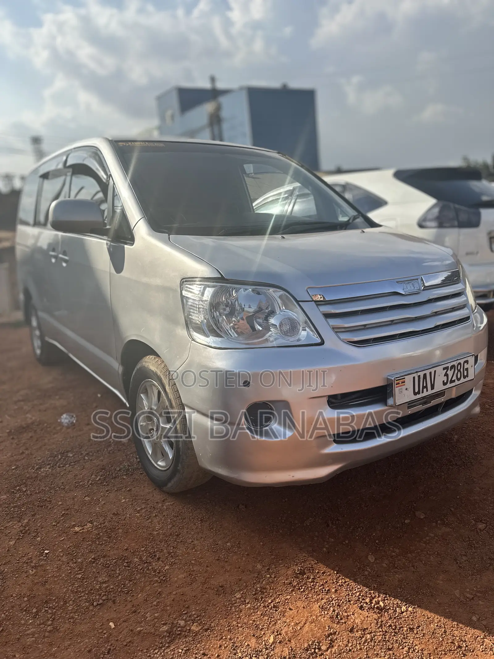 Toyota Noah 2002