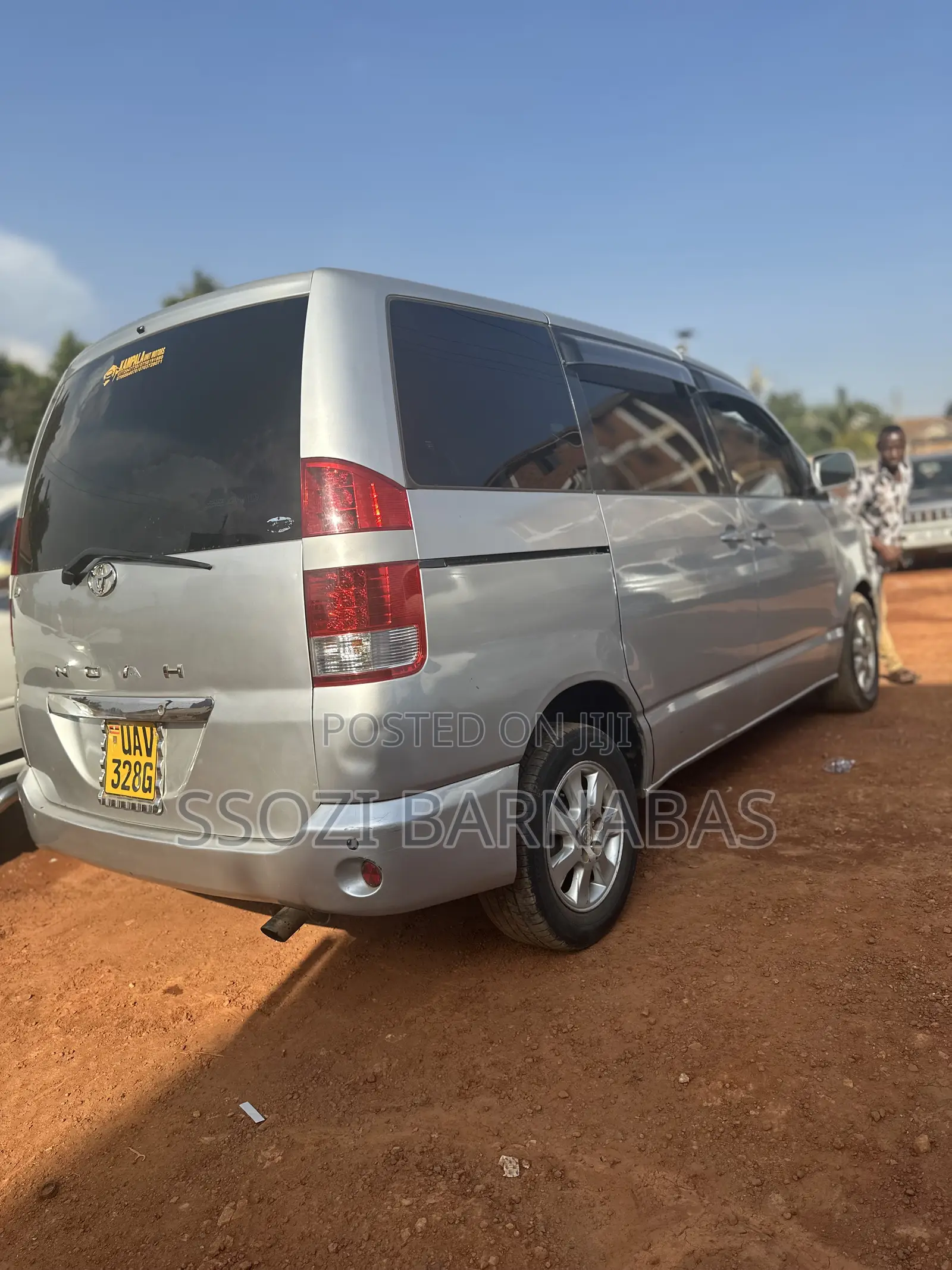 Toyota Noah 2002