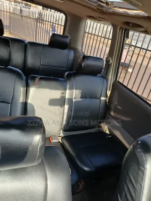 Toyota Noah 2003 Silver