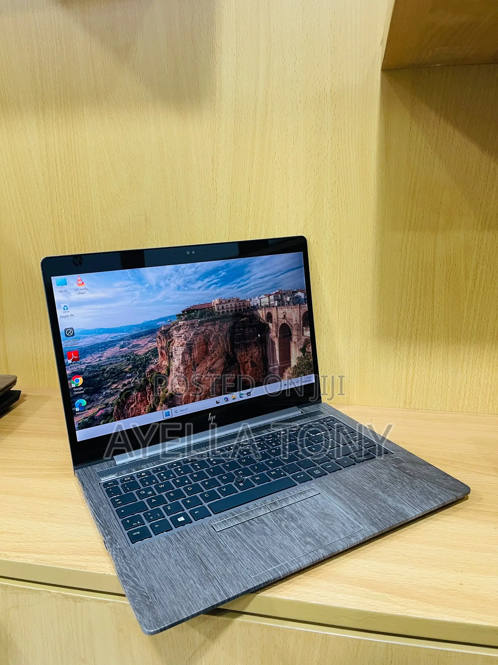 New Laptop HP ZBook 14u G5 16GB Intel Core i7 SSD 256GB
