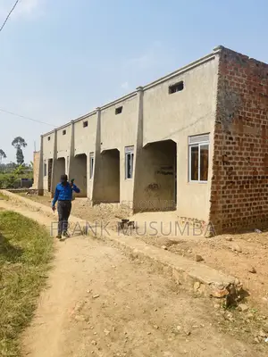 5bdrm House in Wakiso / Wakiso for sale