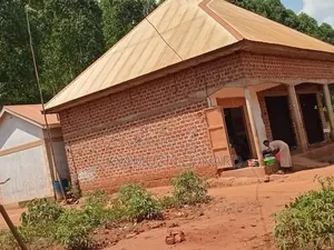 Furnished 8bdrm House in Namusenza Properties, Luwero TC for sale