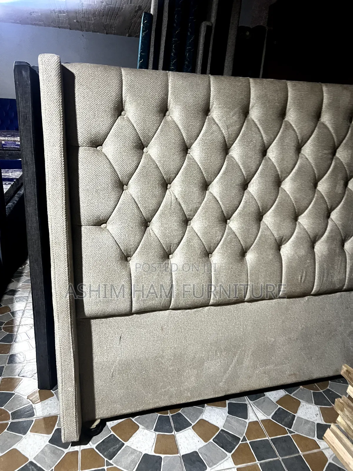 6×6 Square Bed in Fabric