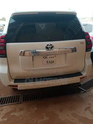 Toyota Land Cruiser Prado 2.7 2018 White
