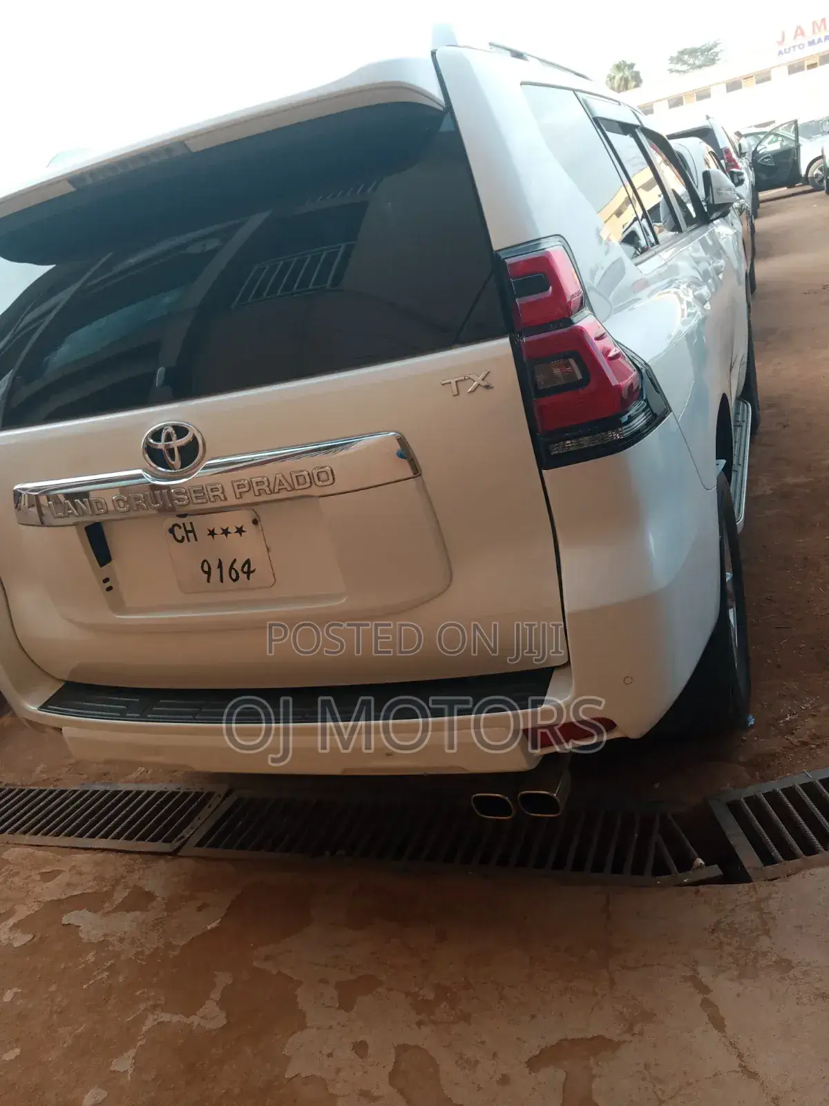 Toyota Land Cruiser Prado 2.7 2018 White