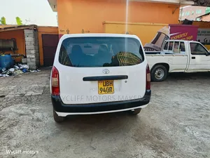 Toyota Probox 2005 White