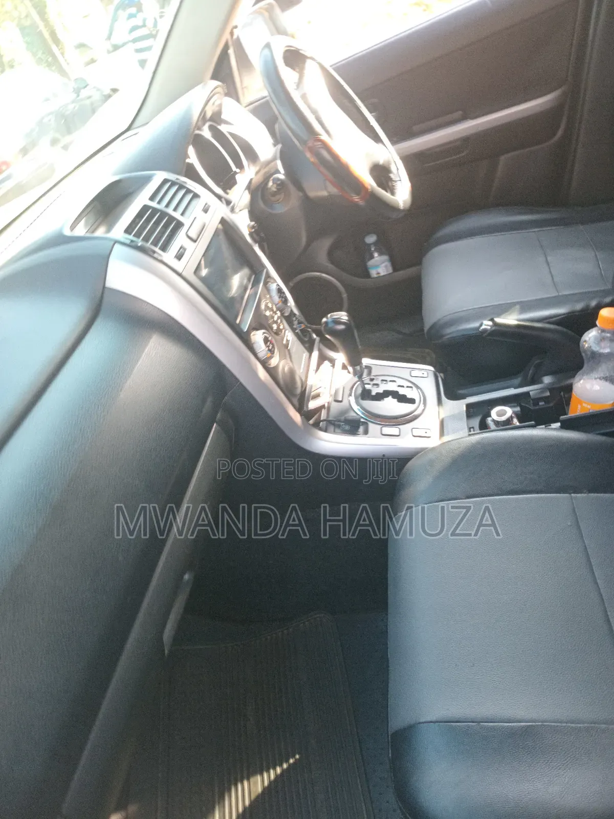 Suzuki Escudo 2010 Silver