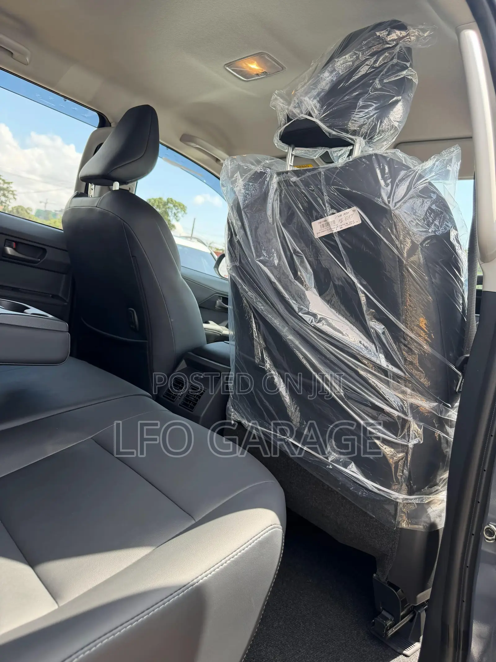 New Toyota Hilux 2025 Gray