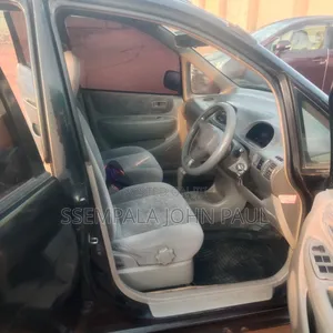 Toyota Corolla Spacio 2000 Black
