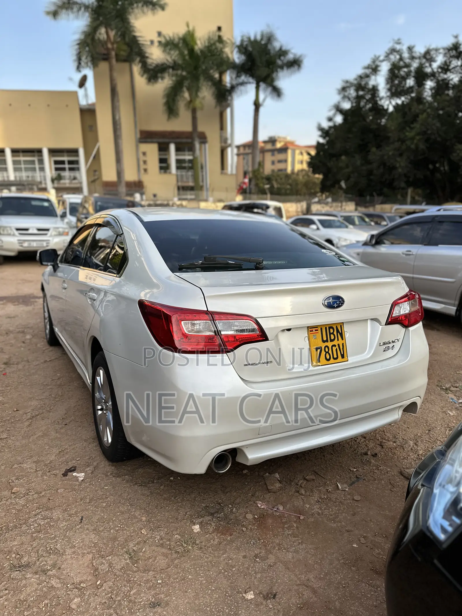 Subaru Legacy 2014 White