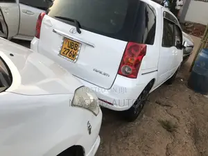 Toyota Raum 2006 White