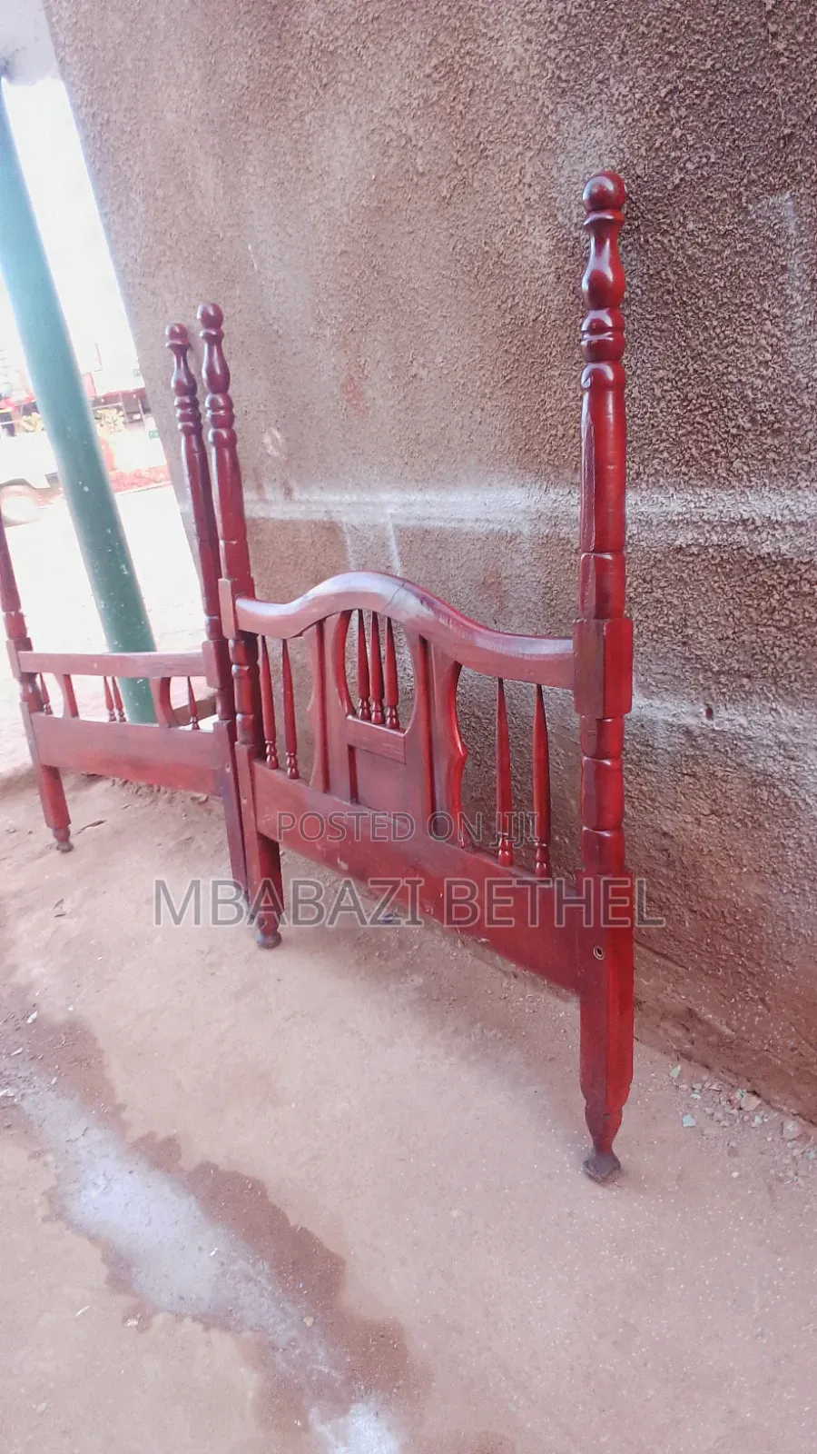 Used 4by6 Wooden Bed In Good Condition Up For Sale
