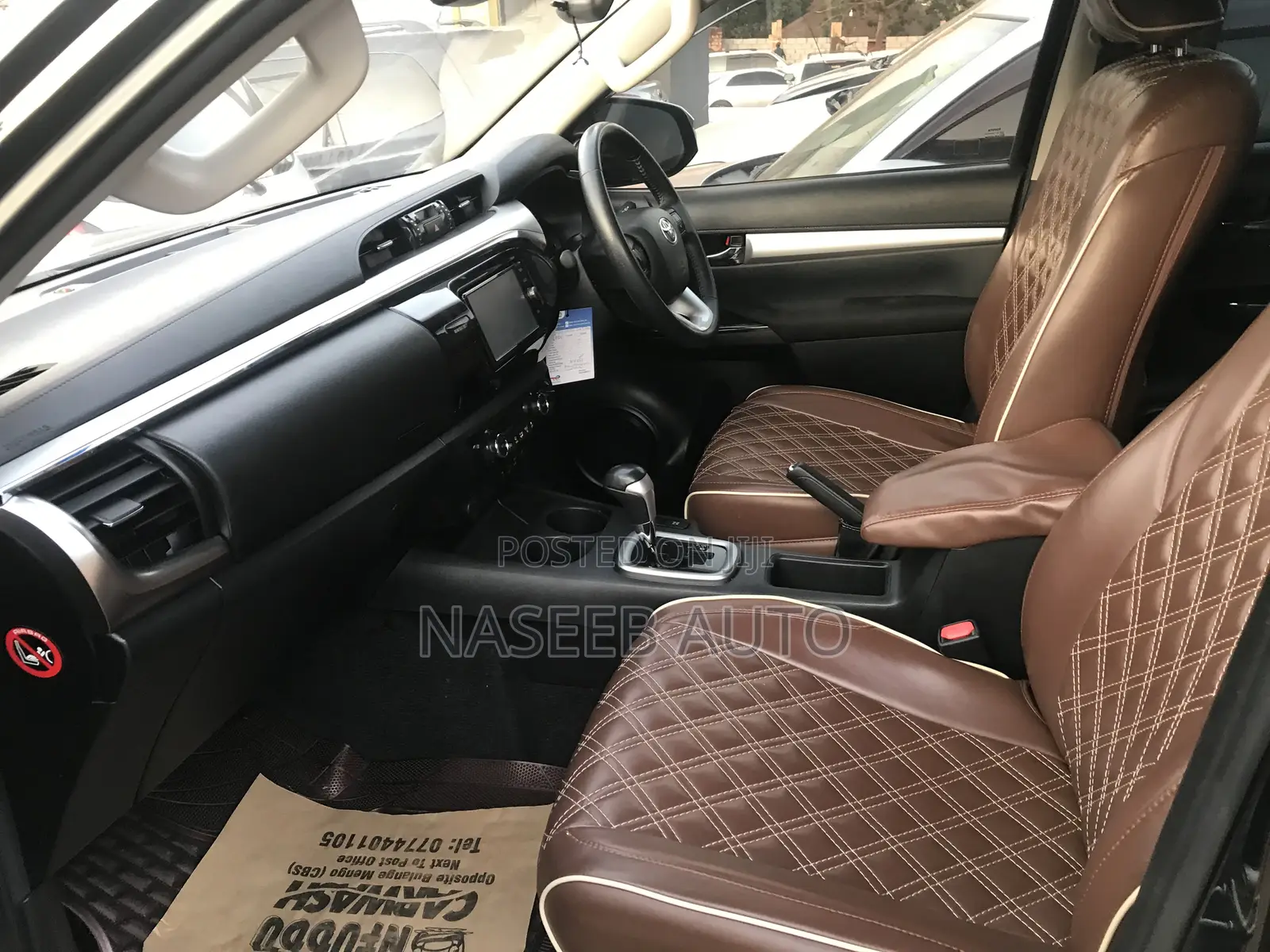 Toyota Hilux 2015 Black
