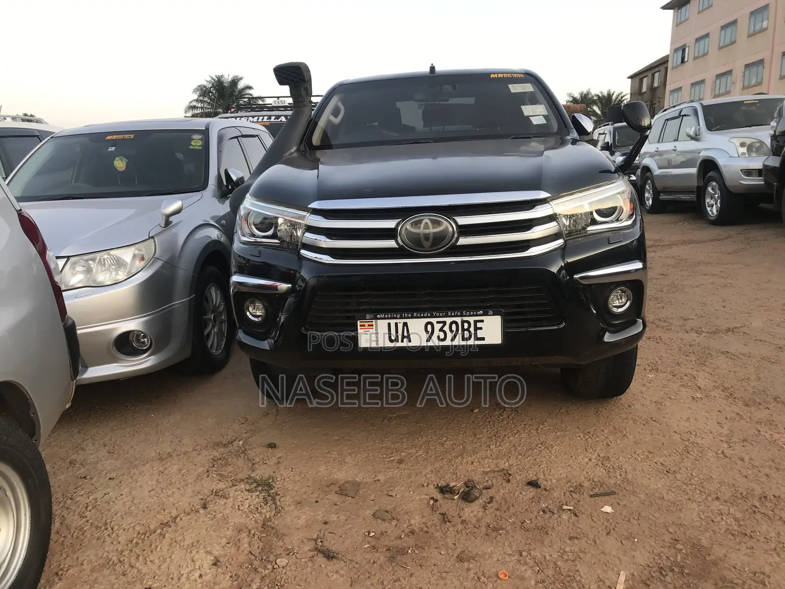 Toyota Hilux 2015 Black