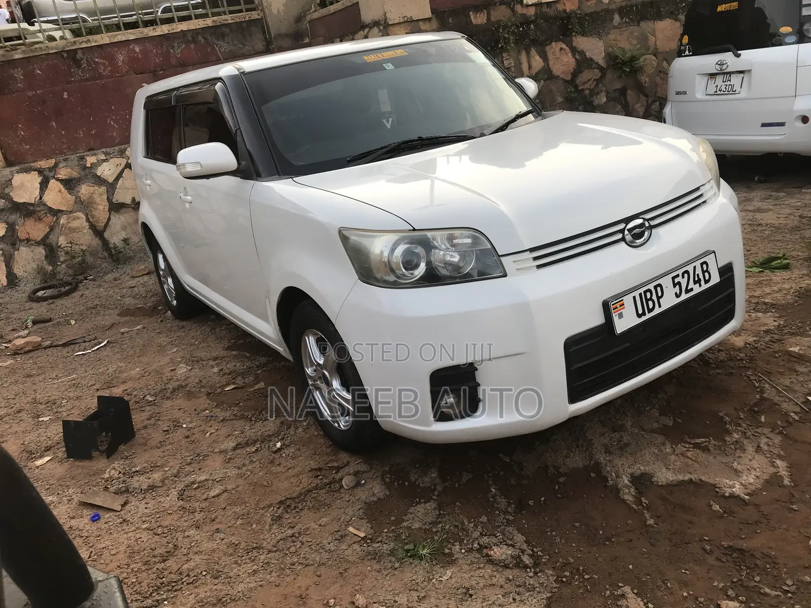 Toyota Corolla Rumion 2010 White