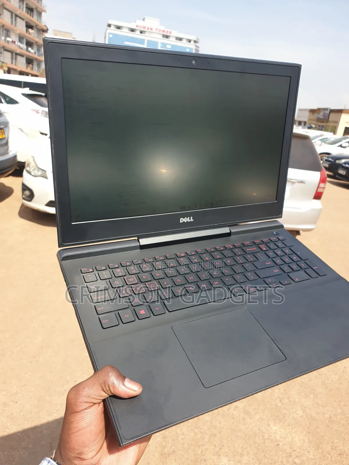Laptop Dell Inspiron 7566 8GB Intel Core i5 HDD+SSD 256GB