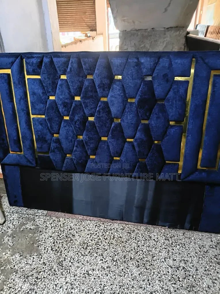 Bed 5by6 Super in Good Martial