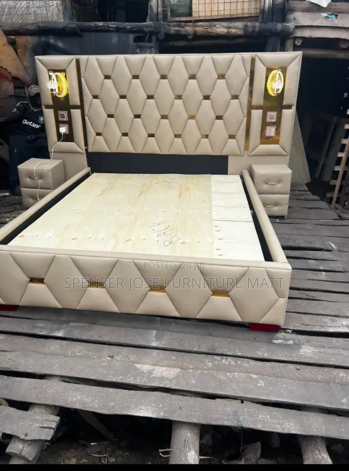 Extra Headboard Plus Led on Both Sides and Gold Stickers