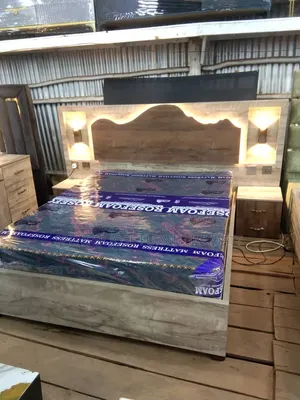 Bed 5by6 or 6by6 With Lights