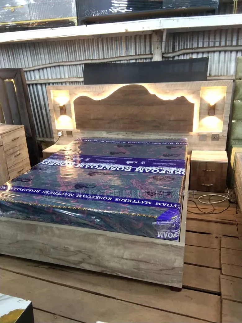 Bed 5by6 or 6by6 With Lights