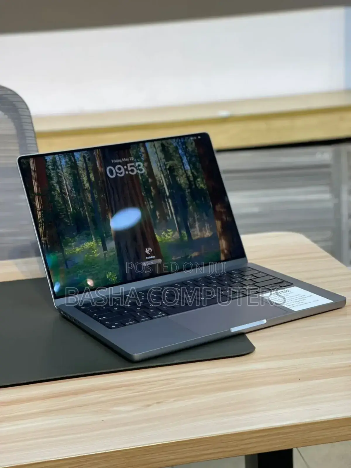 New Laptop Apple MacBook Pro 2020 M1 16GB Apple M1 Pro SSHD+SSD 512GB