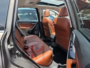 Subaru Forester 2017 Gray