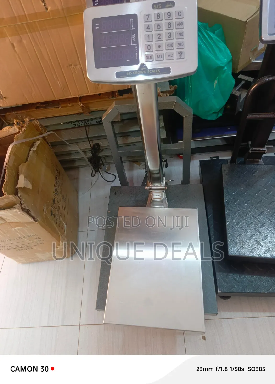 Crown Scale, a Digital Commercial Weighing Scale