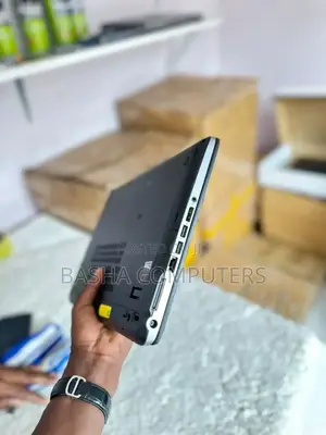New Laptop HP EliteBook 840 8GB Intel Core i7 SSD 256GB