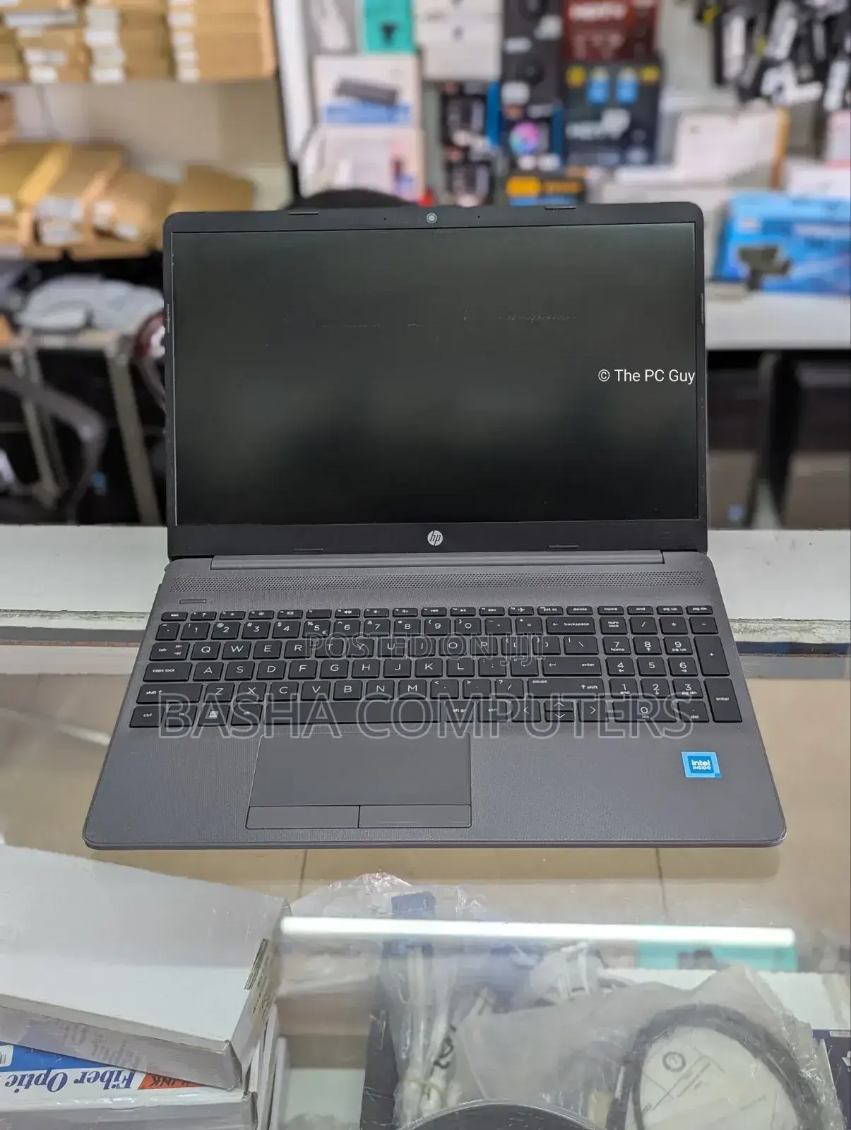 New Laptop HP 250 G8 16GB Intel Core i7 SSHD+SSD 512GB