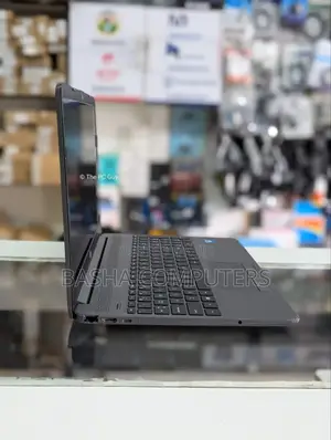 New Laptop HP 250 G8 16GB Intel Core i7 SSHD+SSD 512GB