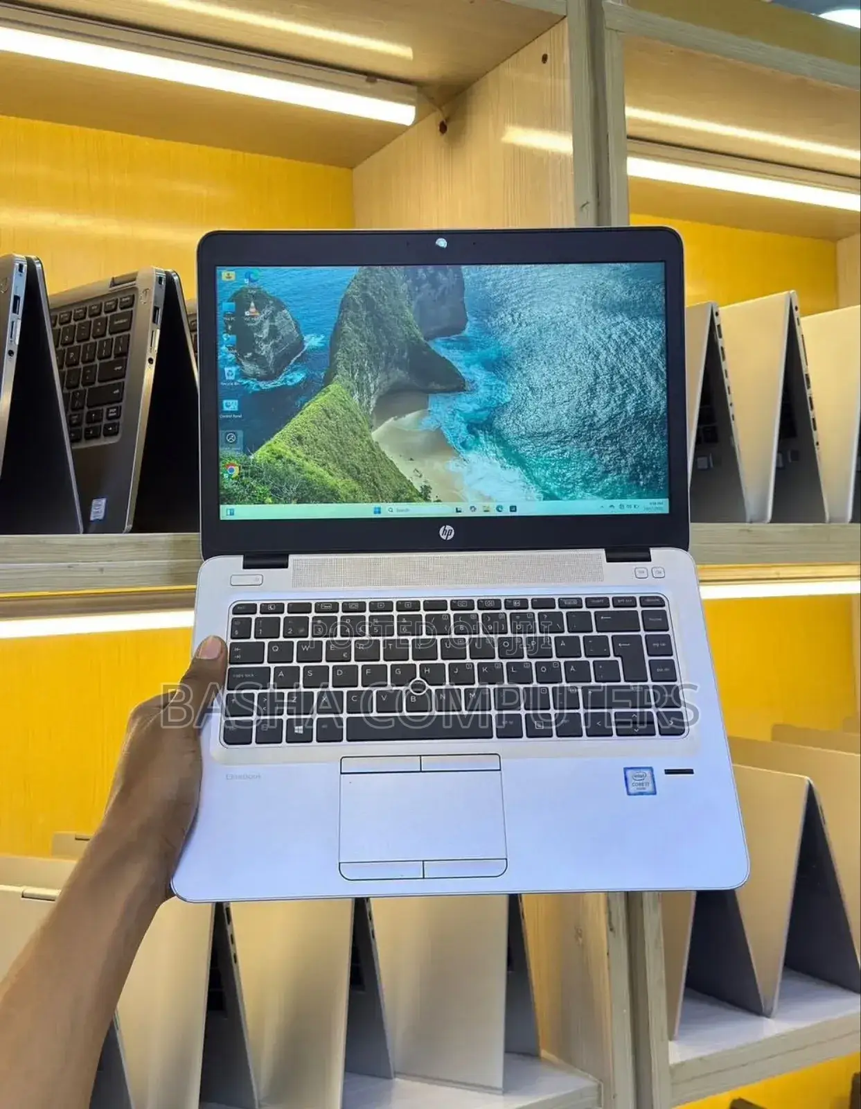 New Laptop HP EliteBook 840 G3 16GB Intel Core i7 SSHD+SSD 256GB