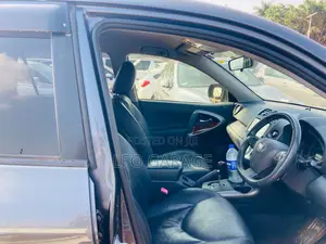 Toyota Vanguard 2012 Gray