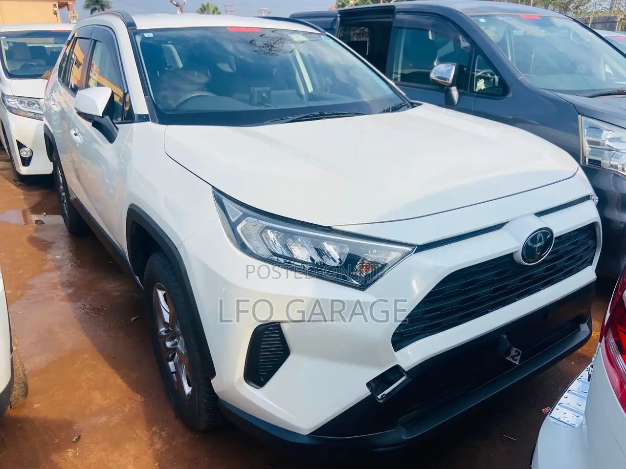 Toyota RAV4 Limited FWD 2019 White